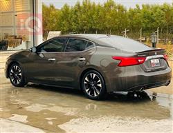 Nissan Maxima